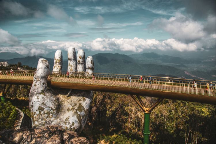 golden bridge of ba na hill vietnam